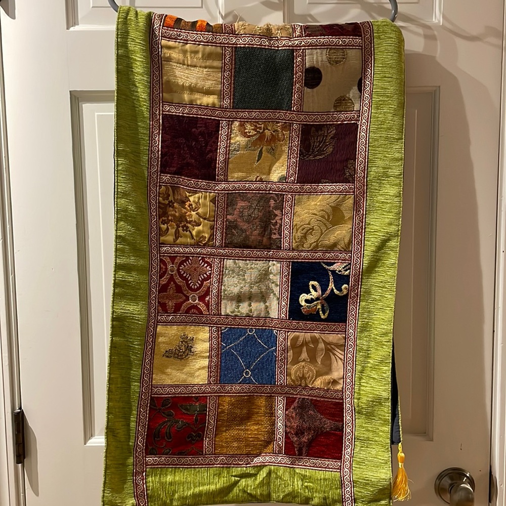 Turkish table runner - Picture 4 of 7